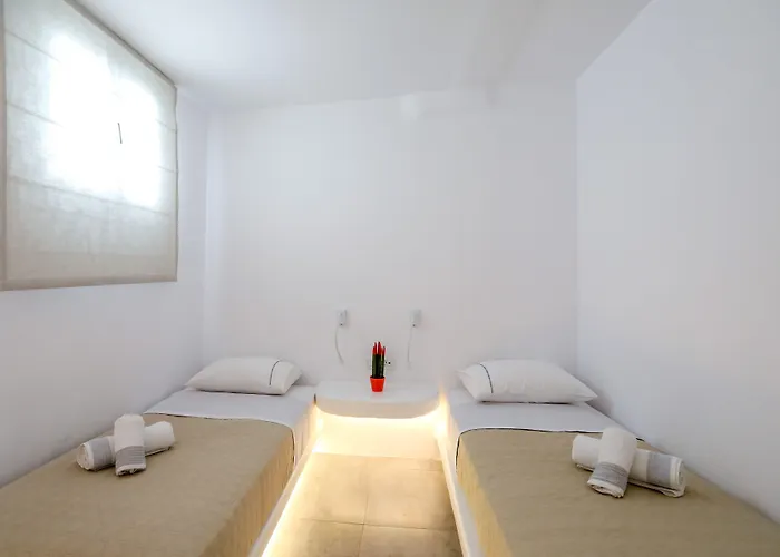 Petinaros Mykonos Town