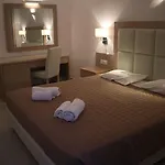 ペティナロス 4*