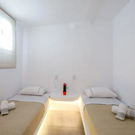 페티나로스 Mykonos Town