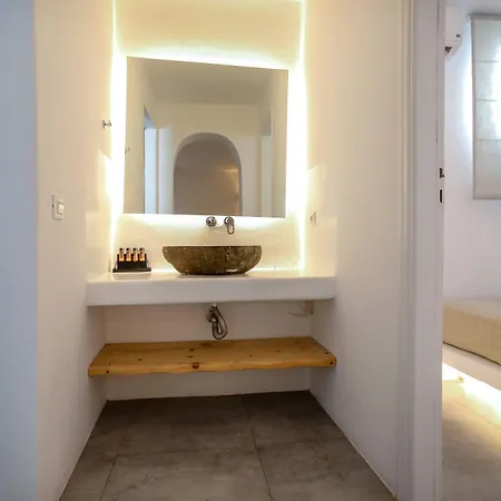 Hotel Petinaros 4*