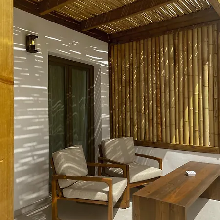 호텔 페티나로스